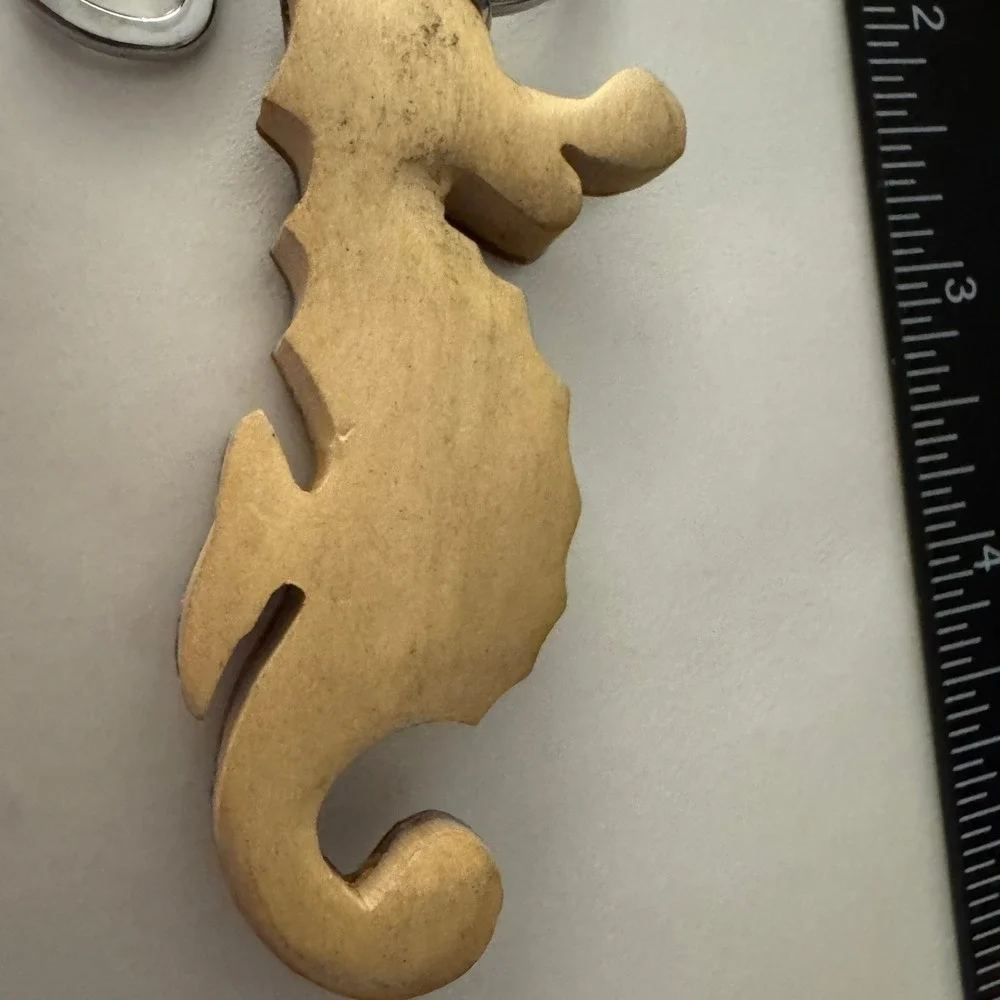 Coconut Wood‎ Seahorse Keychain Clip Purse Charm Nautical Beachy Tropical